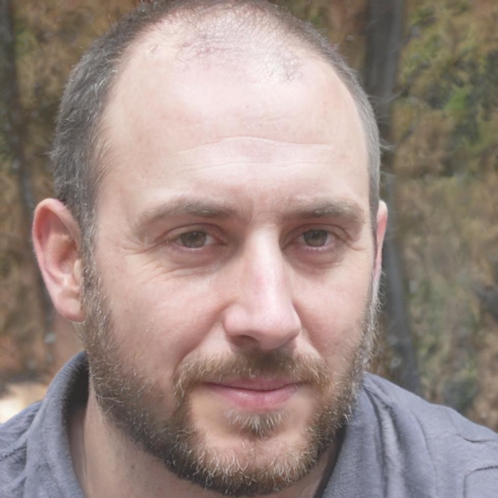 Roberto Silva, Especialista en Finanzas Corporativas